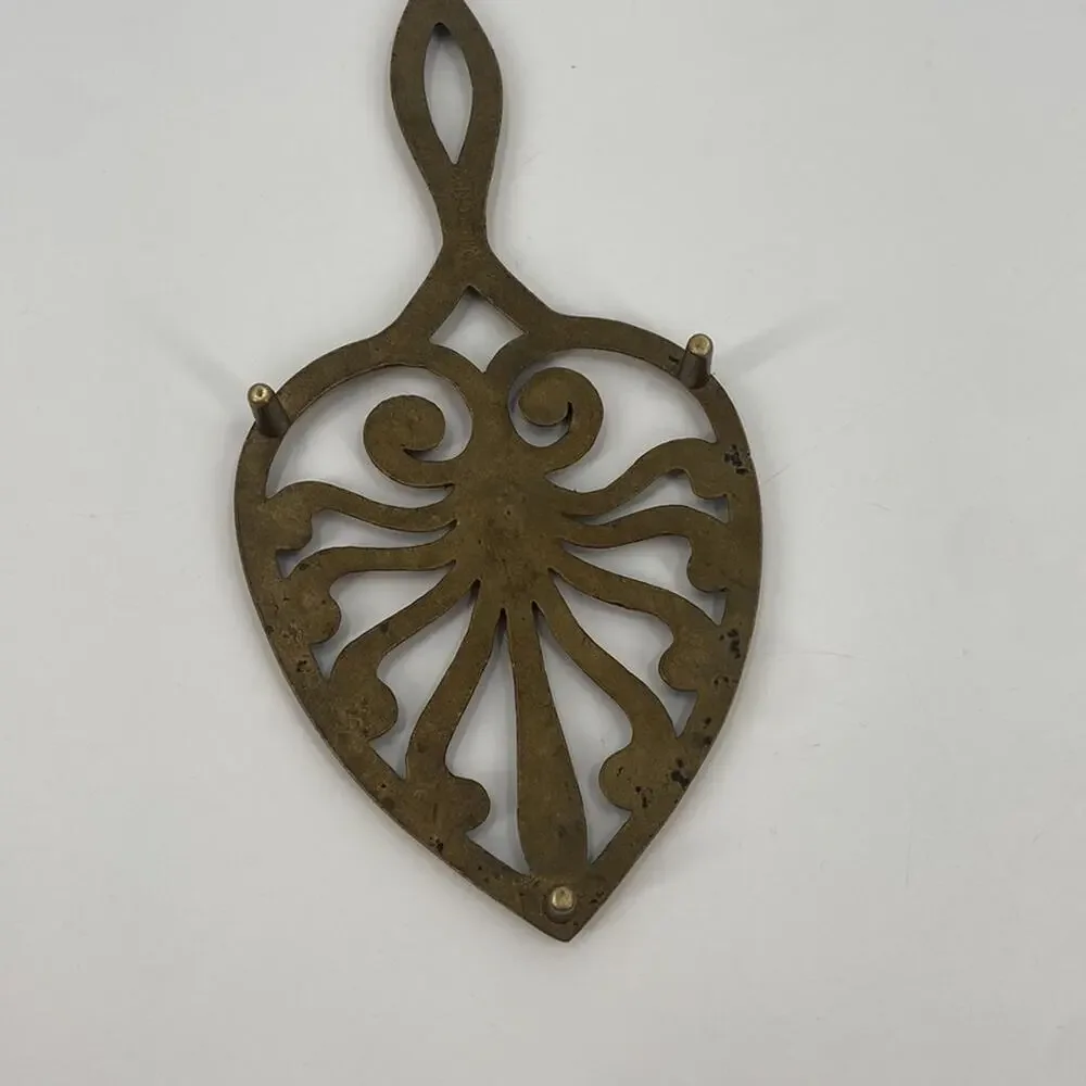 Vintage Wilton brass heart 3 foot trivet